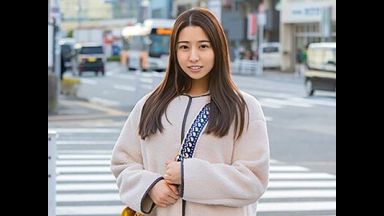 銀行員の美女をエステ体験と騙し女同士でレズマッサージ体験⁉田舎育ちのノンケ女子がレズ女優のエロエロ施術で…のthumbnail