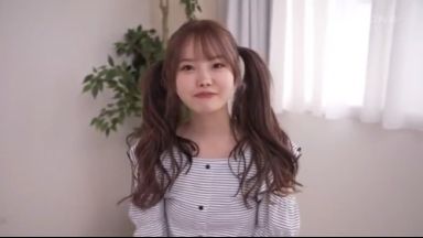 【松本いちか】《エロ動画×美少女･キメセク》童顔で有名なAV女優のお姉さんが大量の媚薬オイルを塗られ複数の男性達に弄ばれ乱交SEXのthumbnail