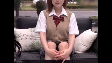 【マジックミラー】可愛い美少女ギャルjkをナンパし肉棒露出しせんずり見せつけ⁉相互オナニーから制服着衣でエロエロセックス！のthumbnail