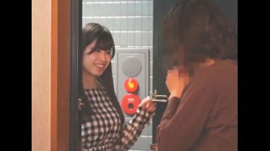 ♡えっ…デリ譲呼んだら高校の地味な友達だった…絶対ナイショにしてくれたら中出ししてもいいよ…のthumbnail