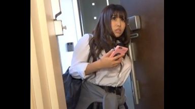 ♥親友の兄チンポを欲しがるデブ女子高生…妹帰ってきちゃうでしょ…絶倫の思春期マンコは雌豚肉便器で中出しいいよのthumbnail