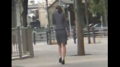 ♡「先に公衆トイレで待ってますから…♡」仕事中の欲求不満OLがコッソリ精子を搾り取っちゃう…誰か来たら…のthumbnail