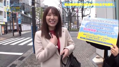 【素人ナンパ】出勤前のエステシャンに仕事をサボらせて現実逃避の温泉旅行に連れ出しハメてみたらめっちゃエロかったのthumbnail