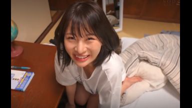 【美少女従妹×主観フェラ】可愛い親戚の娘がデカマラをねっとりしゃぶり口内射精させるのthumbnail