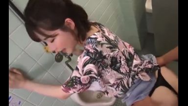 ☆彼女の友達☆深田えいみ☆痴女♥これ観ようね…中出し＠肉便器♥コッソリでみんなオナニーしちゃおうよ※スレンダーで性欲暴発しちゃうエロ動画→主観のthumbnail