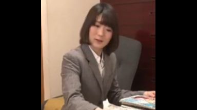 ♡「エッチな事したら契約してくれますか？…」枕営業で自分から脱いでチンポ欲しがる清純そうなお姉さん…いいよ♡のthumbnail