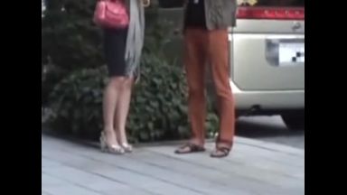 ☆手コキ☆素人♥オナろう…人妻x熟女♥スレンダーであなたの精子ドピュしちゃお※ナンパの姦通エロ動画→パイパンのthumbnail