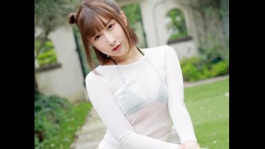 超人気爆乳インフルエンサーがデビュー！みんなが憧れた【うんぱい】のおっぱいを是非ご堪能ください！のthumbnail