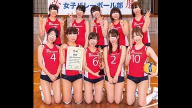 ♥旦那だけじゃ全然満足できないの…ママさんバレー部の人妻は性欲持て余して中出しでチンポを絞りっちゃう絶倫おまんこ♥のthumbnail