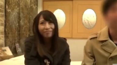 真面目そうな素人カップルを素人ナンパ！素人モニタリング生ハメ生中出しセックスしちゃう情熱的エッチのthumbnail