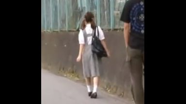 ♥ガチレイプ☆学校帰りの少女を公衆便所に連れ込んで強姦放置♥穢れる少女おまんこのthumbnail