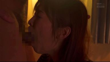 夫に売られる美人妻が他人のおチンポにハマってしまう、濡れてしまったマンコをいじられおチンポ挿入即イキのthumbnail